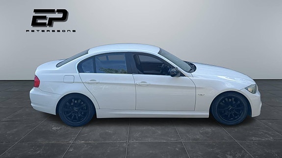 BMW 325i 4 of 9