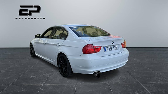 BMW 325i 6 of 9