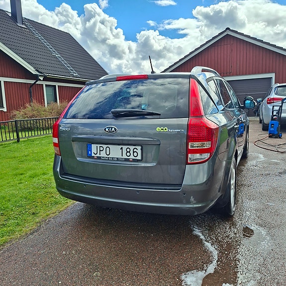 Kia Ceed 3 of 6