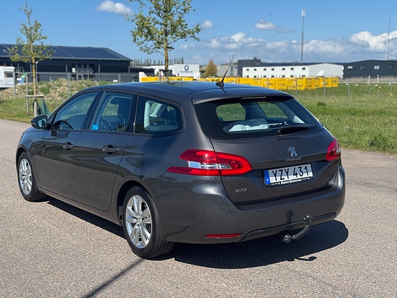 Peugeot 308 SW 6 of 9