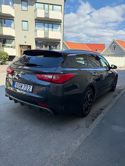 Kia Optima 2 of 19