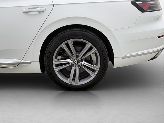 Volkswagen Arteon 29 of 30