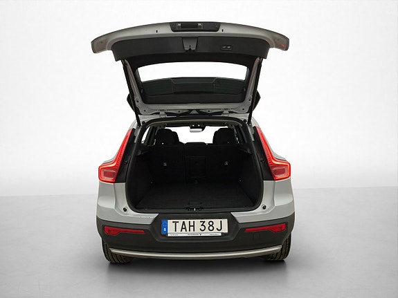 Volvo XC40 26 of 30