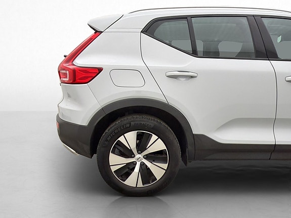 Volvo XC40 30 of 30