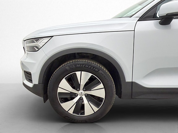 Volvo XC40 28 of 30