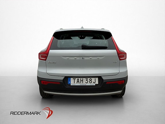 Volvo XC40 7 of 30
