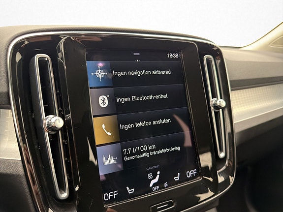 Volvo XC40 17 of 30