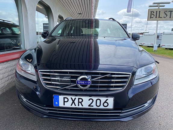 Volvo V70 8 of 14