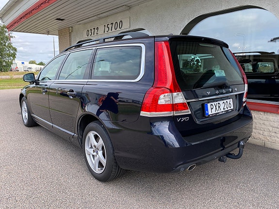 Volvo V70 3 of 14