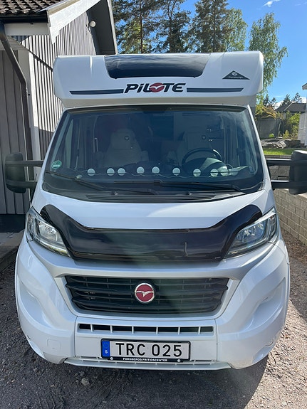 Pilote Sensation - P746GJ - Automat - ALDE - Långbäddar - 4400 kg - Mycket välvårdad 2 of 12