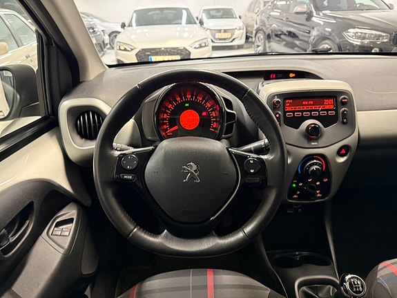 Peugeot 108 16 of 29