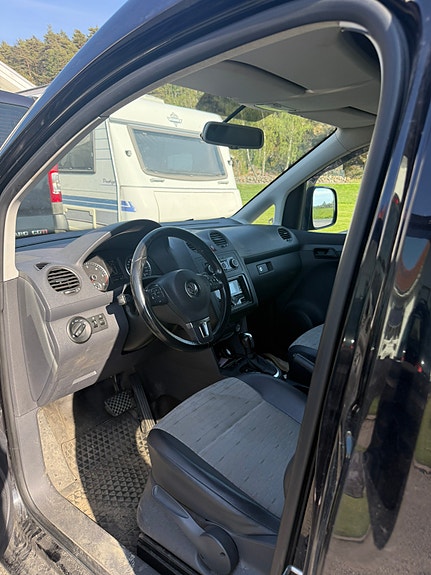 Volkswagen Caddy 4 of 5