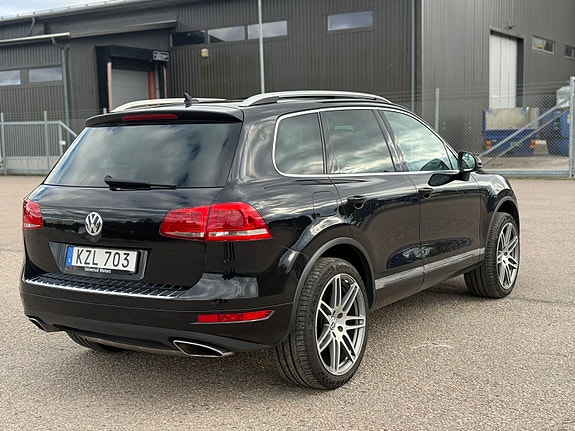 Volkswagen Touareg 5 of 12