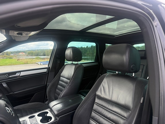 Volkswagen Touareg 8 of 12