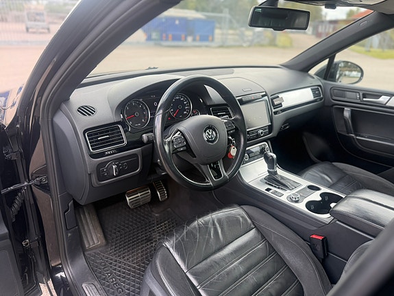 Volkswagen Touareg 7 of 12