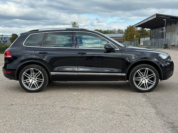 Volkswagen Touareg 6 of 12