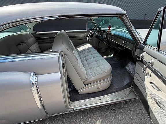 Cadillac Series 62 15 of 27