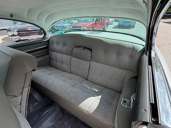 Cadillac Series 62 17 of 27