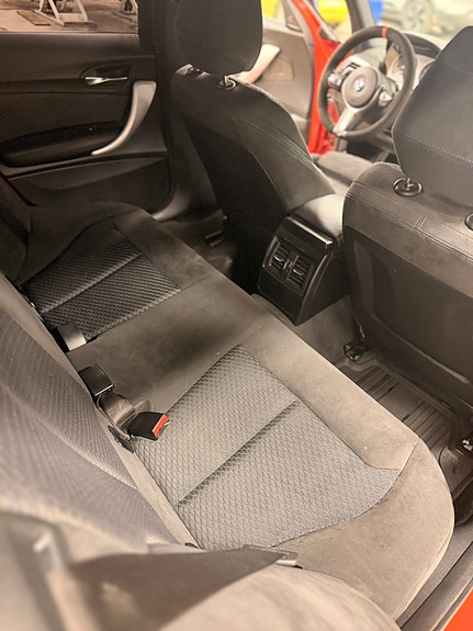 BMW M140i 7 of 8