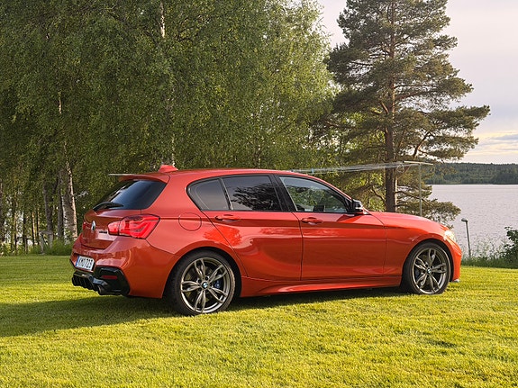 BMW M140i 4 of 8