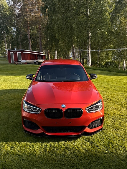 BMW M140i 2 of 8