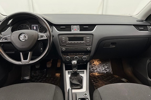 Skoda Octavia 3 of 5