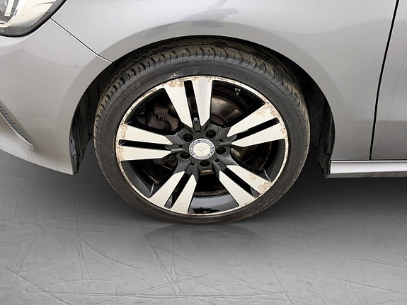 Mercedes-Benz A180 10 of 29