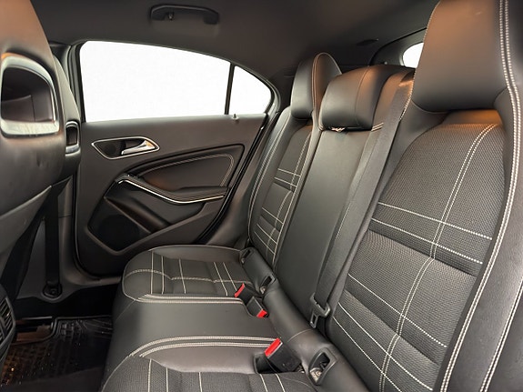 Mercedes-Benz A180 18 of 29
