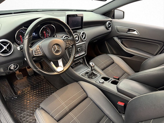 Mercedes-Benz A180 21 of 29