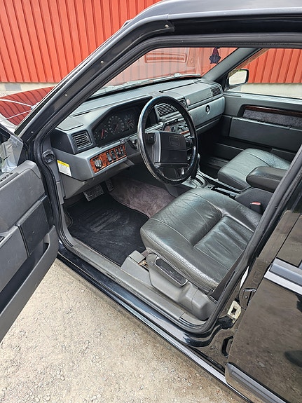 Volvo 940 3 of 5