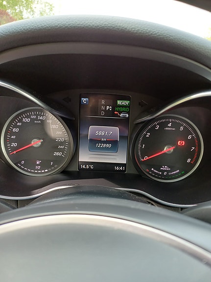 Mercedes-Benz C350 6 of 9