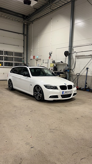 BMW 335i 7 of 7