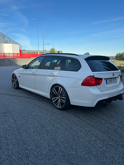 BMW 335i 5 of 7