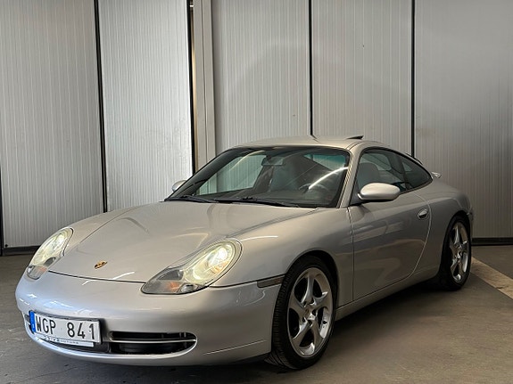 Porsche 911 Carrera 5 of 5