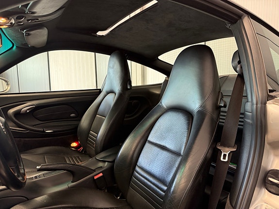 Porsche 911 Carrera 15 of 26