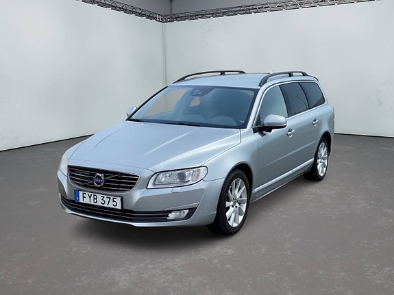 Volvo V70 2 of 13
