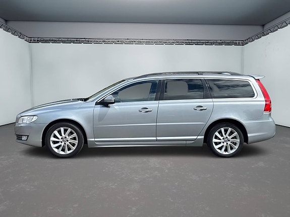 Volvo V70 3 of 13