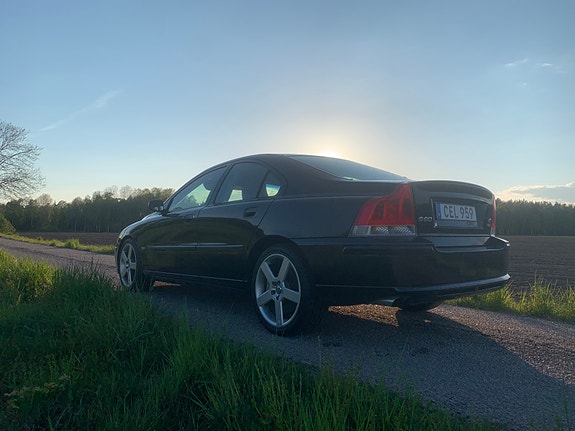 Volvo S60 3 of 5