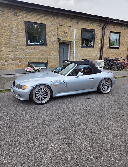 BMW Z3 2 of 2
