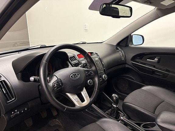Kia Ceed 8 of 11