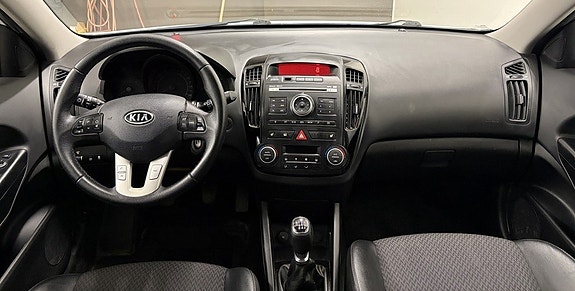 Kia Ceed 7 of 11