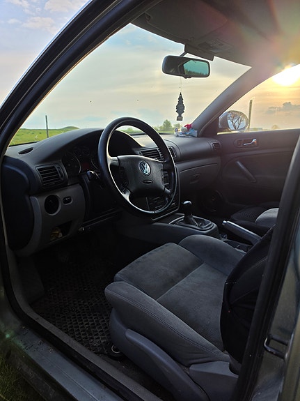Volkswagen Passat 5 of 5