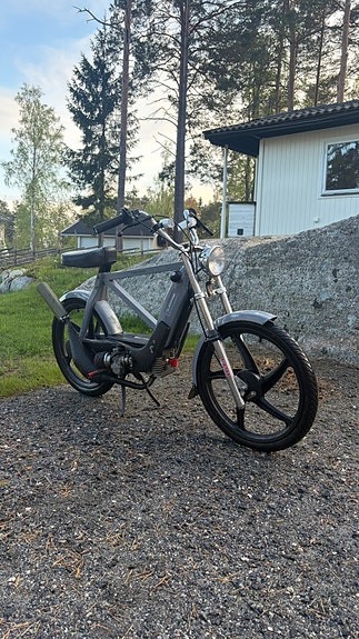 Piaggio 2 of 4
