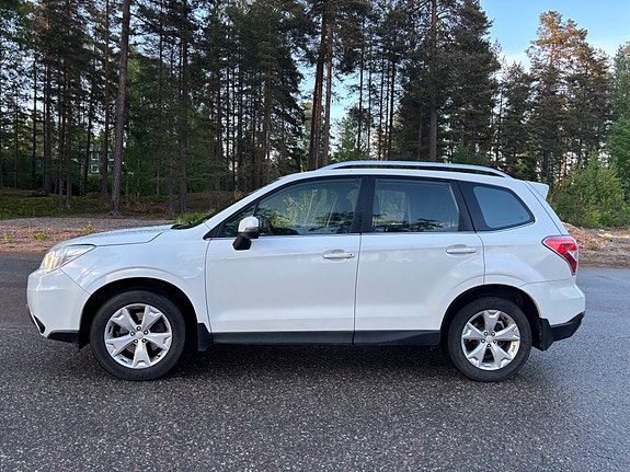 Subaru Forester 2 of 11