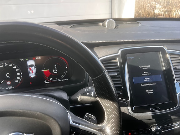 Volvo XC90 4 of 7