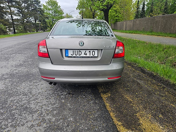 Skoda Octavia 3 of 5