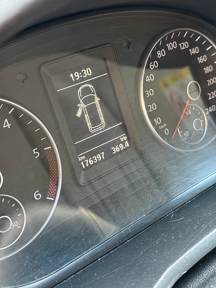 Volkswagen Caddy 4 of 5