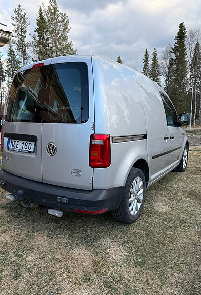 Volkswagen Caddy 2 of 5