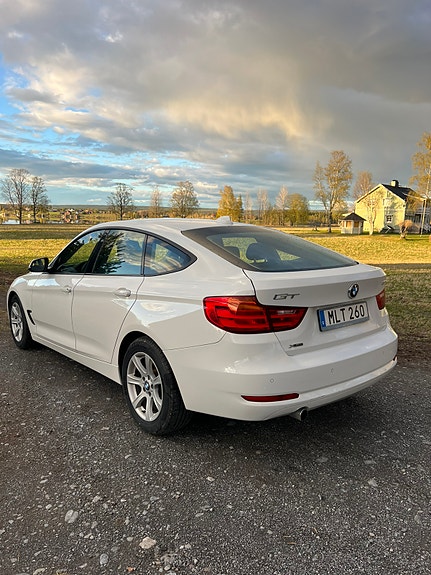 BMW 320d 5 of 5