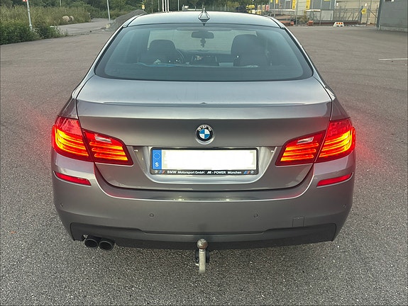 BMW 530d 8 of 16